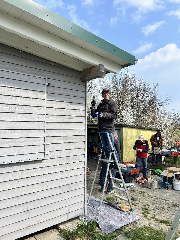 Frühjahrs-Arbeitssamstag auf dem Bahlinger Platz