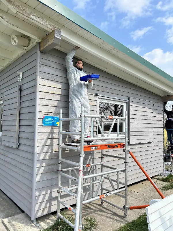 Frühjahrs-Arbeitssamstag auf dem Bahlinger Platz